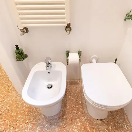 Beautiful And Chic Small Appartement Venise